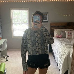 Long sleeve Snakeskin Top